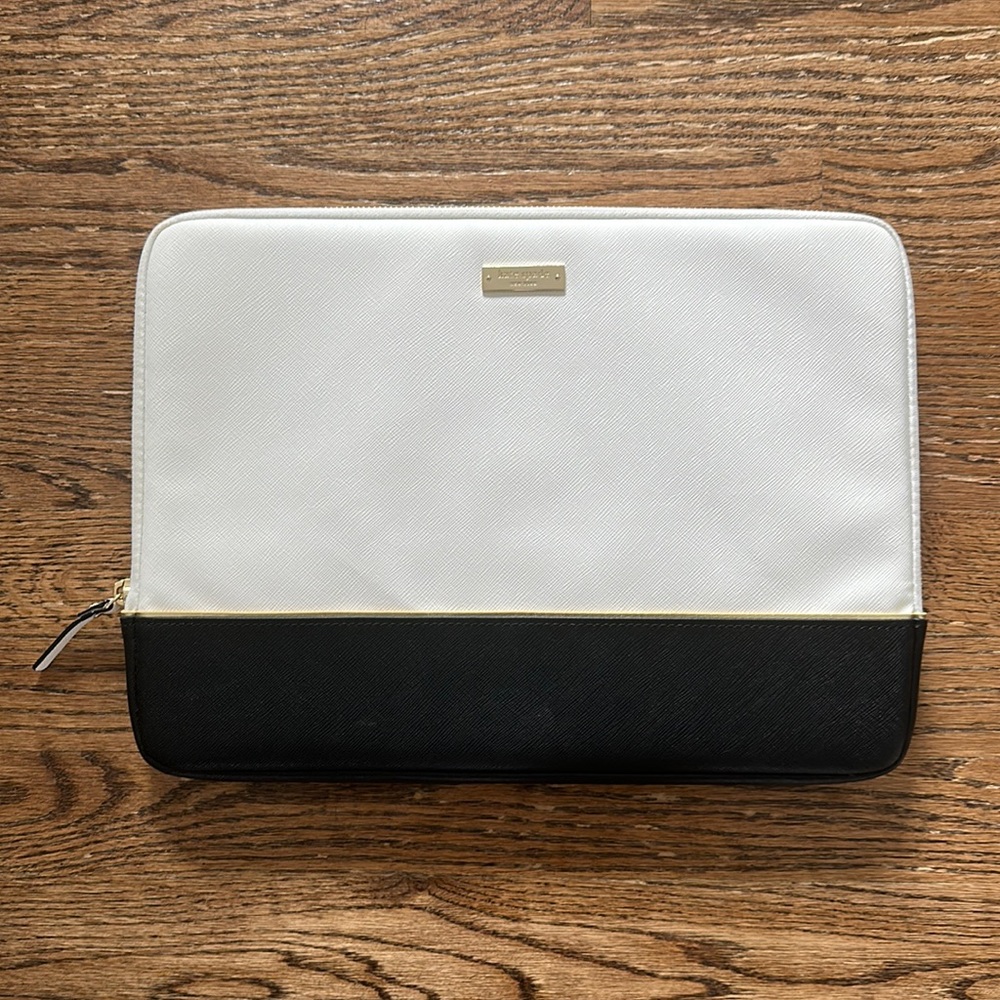 Kate Spade black & cream padded laptop case zip computer sleeve 14 X 10.